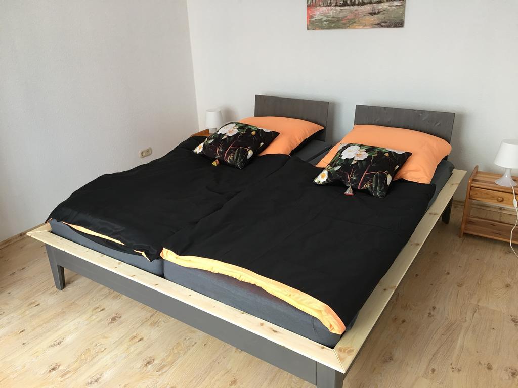 Ferienwohnung In Domnaehe Erfurt Esterno foto